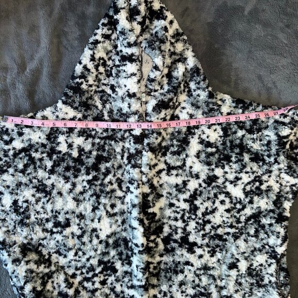Hooded Black White Sherpa Jacket Open Front Lularoe Medium - Picture 5 of 10